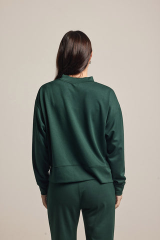 The Clubhouse Travel Pullover